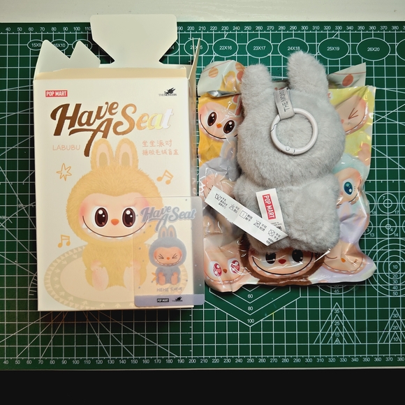 Labubu Have A seat "HEHE" - Picture 3 of 4